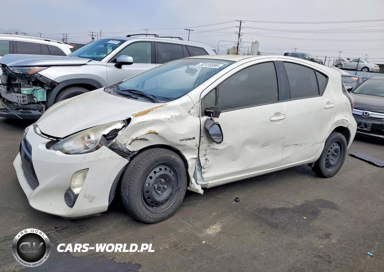 2015 Toyota Prius C Two