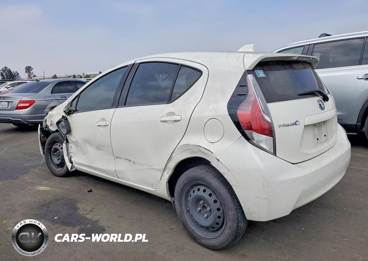 2015 Toyota Prius C Two VIN:JTDKDTB35F1583173 - 2