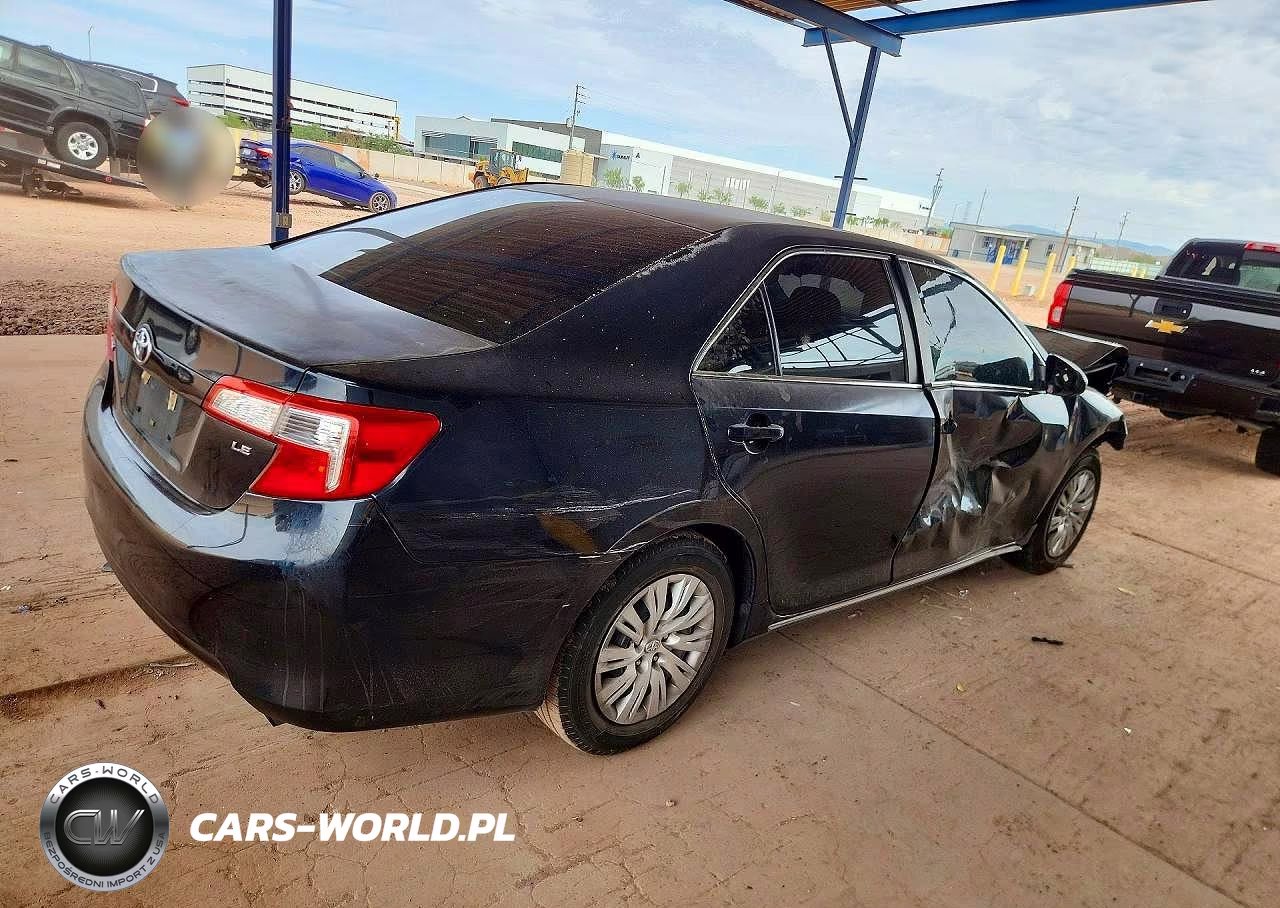2014 Toyota Camry Le VIN:4T4BF1FK2ER407678 - 3