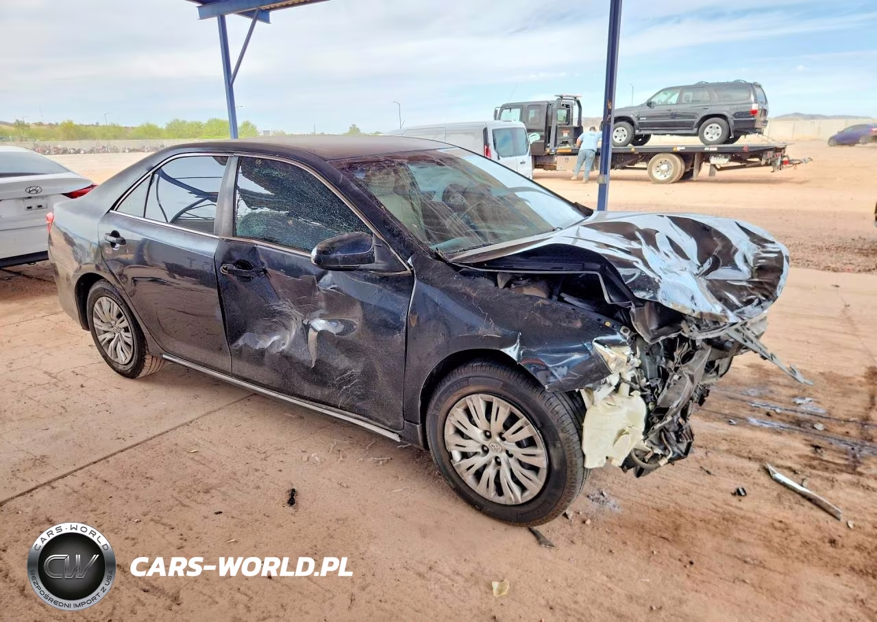 2014 Toyota Camry Le VIN:4T4BF1FK2ER407678 - 4