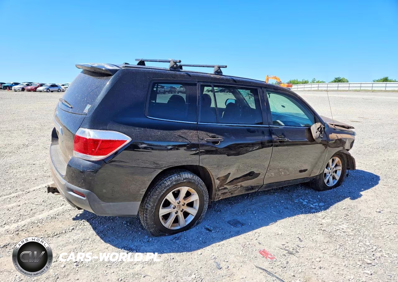 2011 Toyota Highlander Base VIN:5TDBK3EH3BS043377 - 3