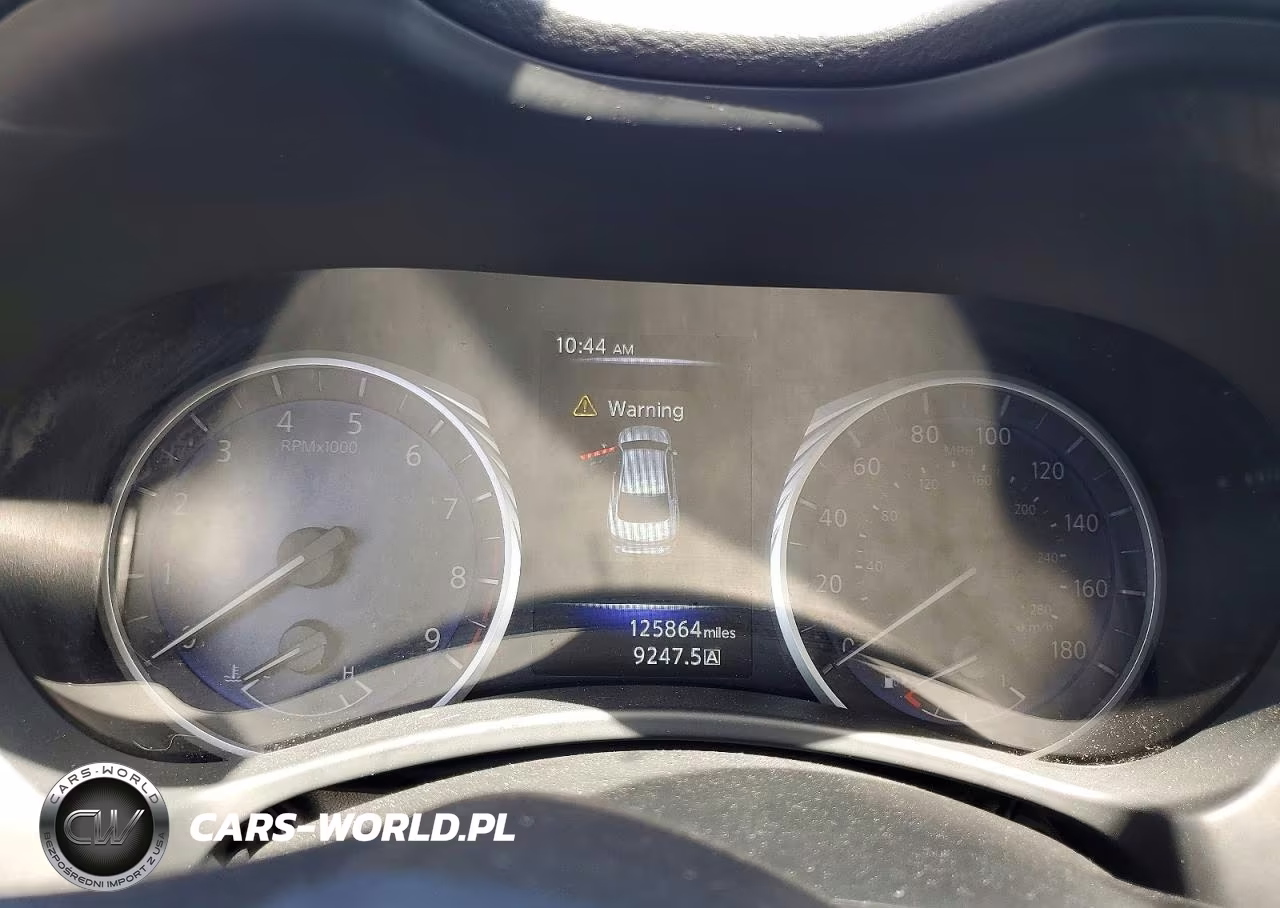 2015 Infiniti Q50 Premium VIN:JN1BV7AR6FM415876 - 9