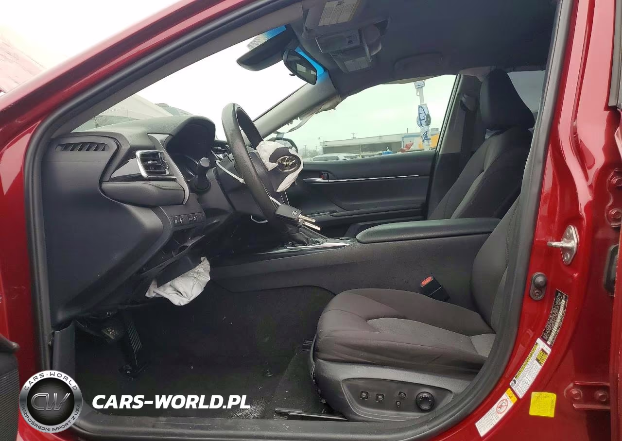 2018 Toyota Camry Le VIN:4T1B11HK3JU619974 - 7