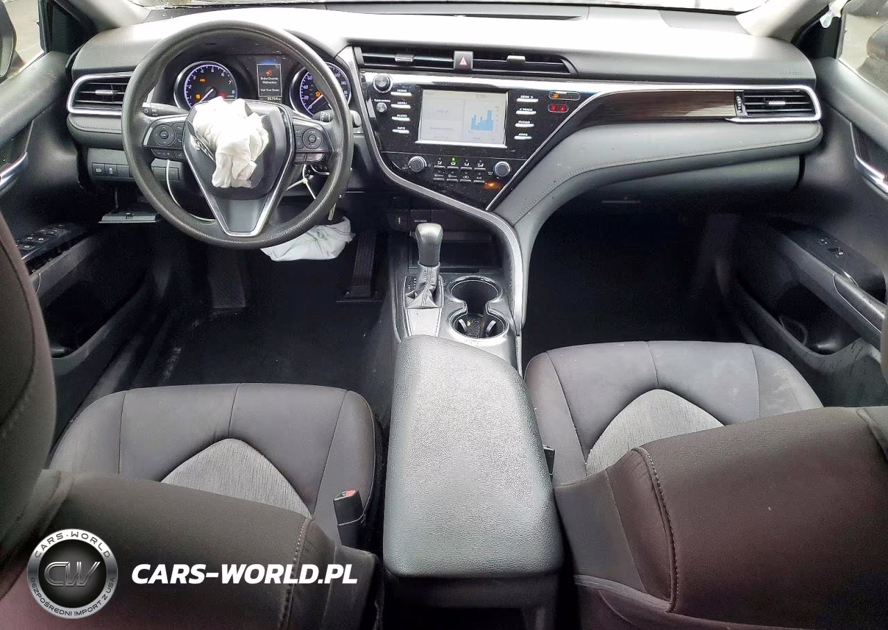 2018 Toyota Camry Le VIN:4T1B11HK3JU619974 - 8