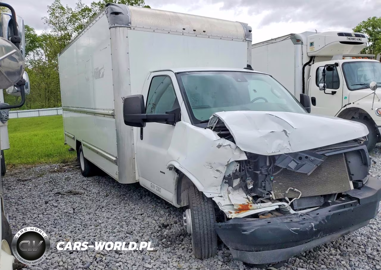 2021 GMC Savana Box Truck VIN:7GZ37TC73MN013372 - 4