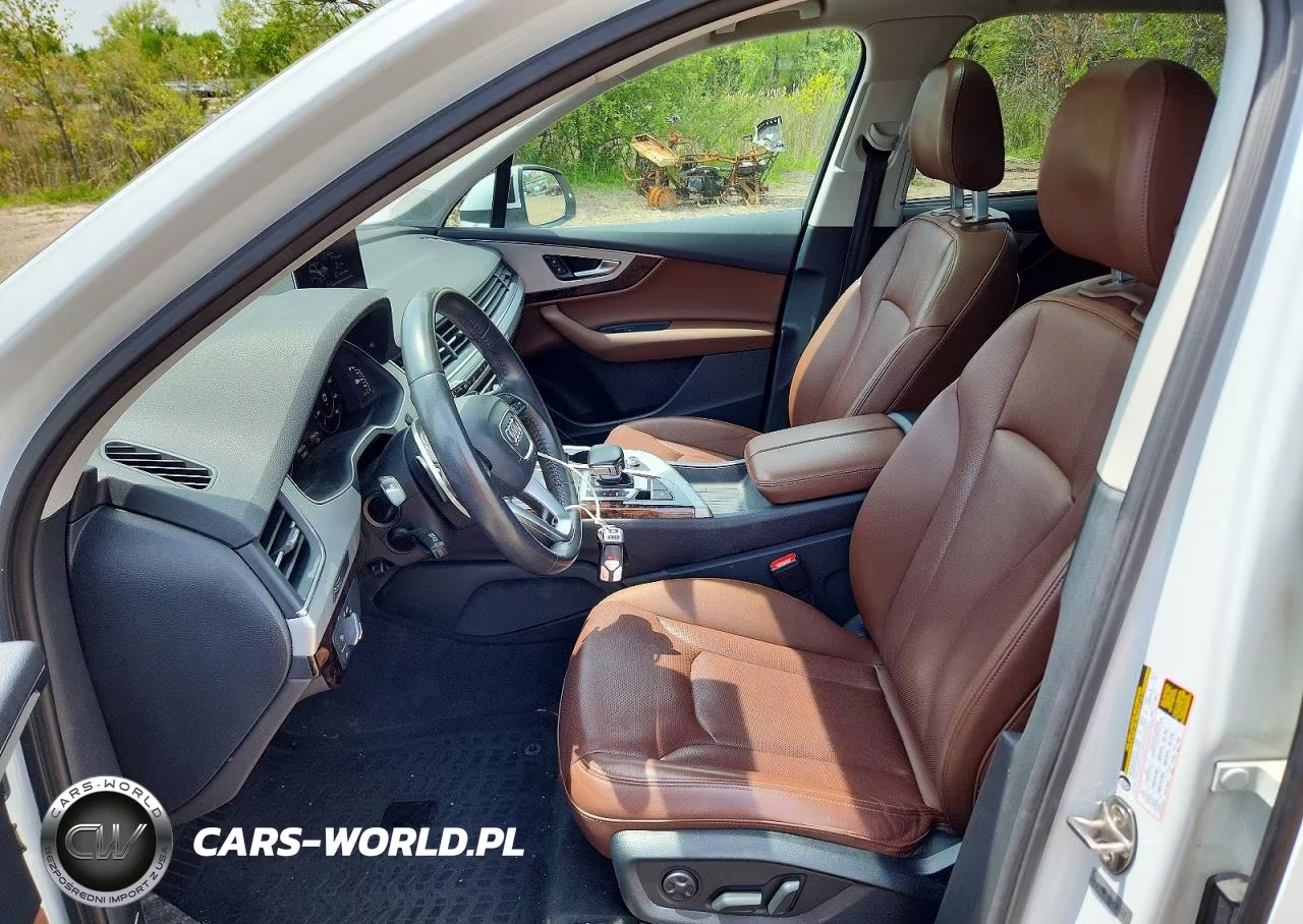 2019 Audi Q7 Premium Plus VIN:WA1LHAF71KD024183 - 7