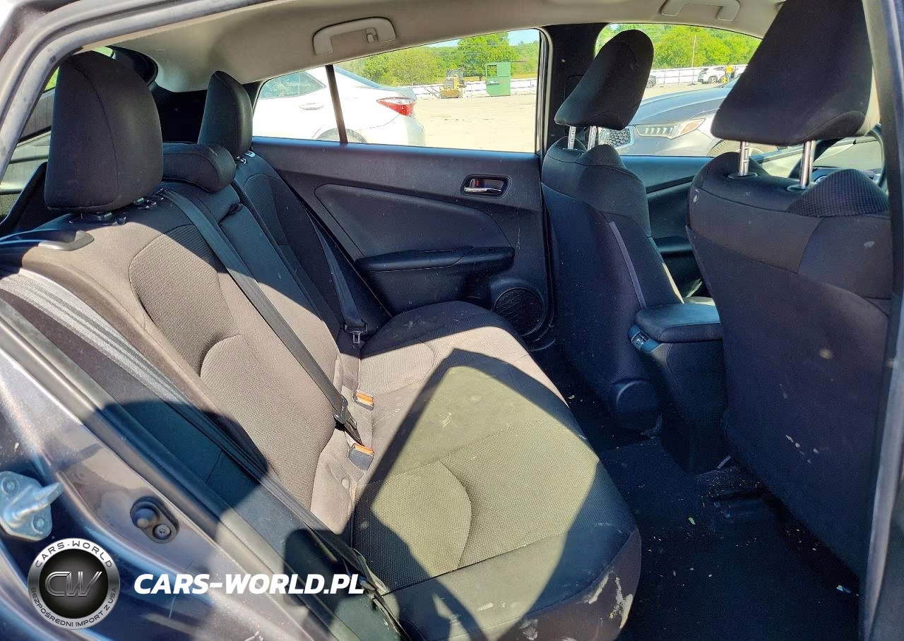 2021 Toyota Prius L Eco VIN:JTDKAMFU9M3143945 - 10