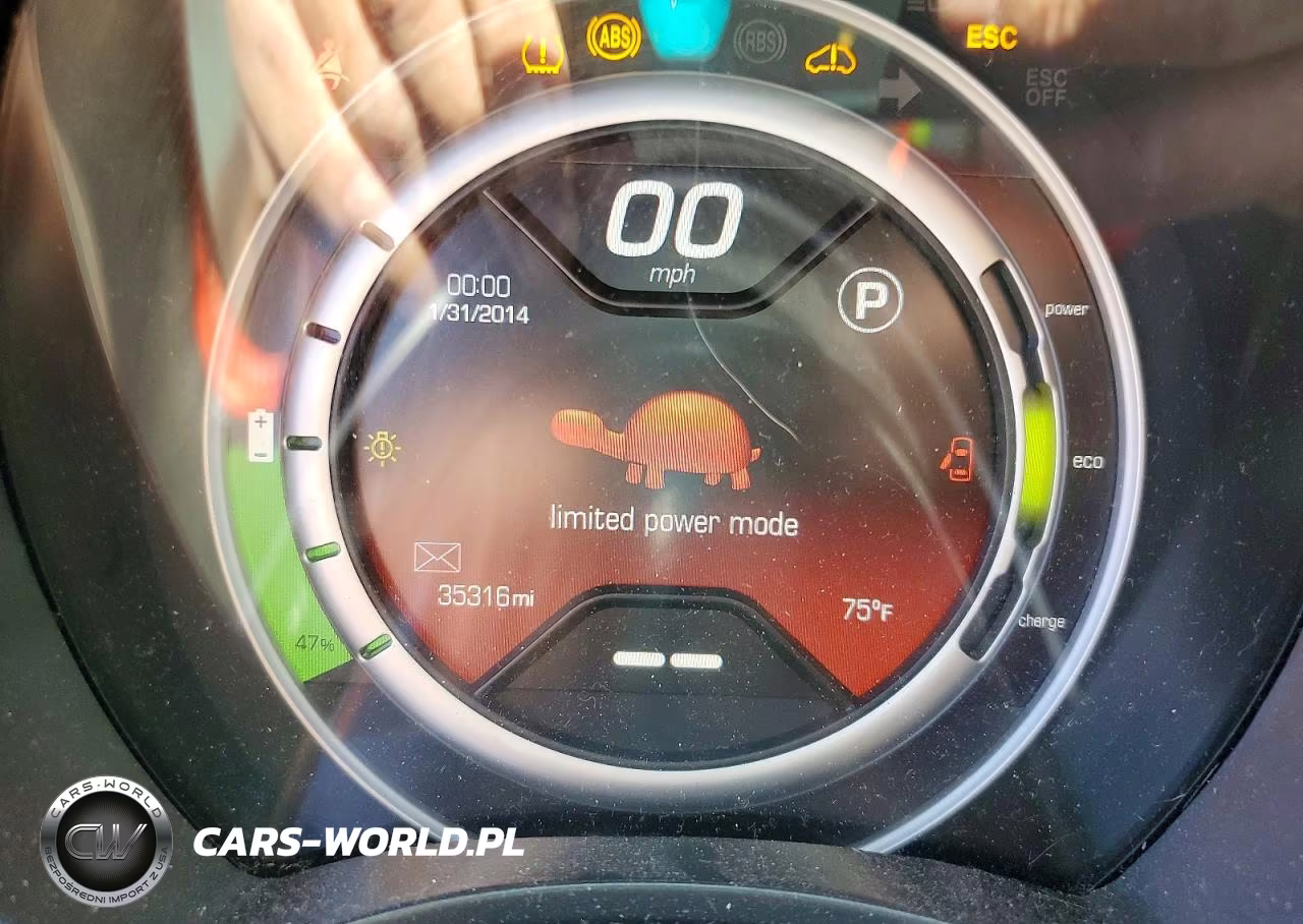 2015 Fiat 500 Electric VIN:3C3CFFGE0FT656991 - 9