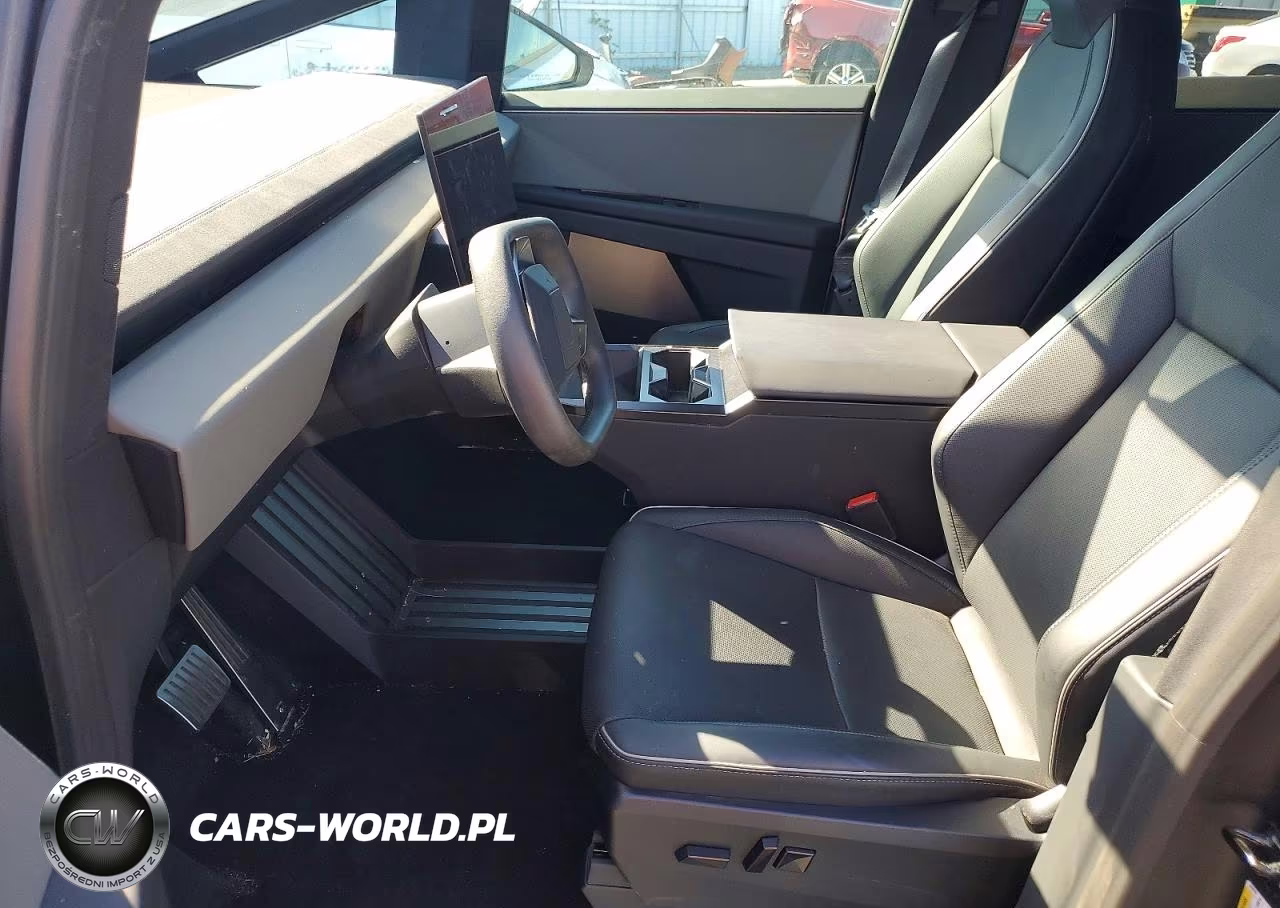 2024 Tesla Cybertruck VIN:7G2CEHEE8RA051918 - 7