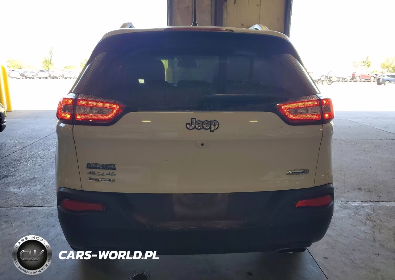 2016 Jeep Cherokee Latitude VIN:1C4PJMCS7GW245160 - 6