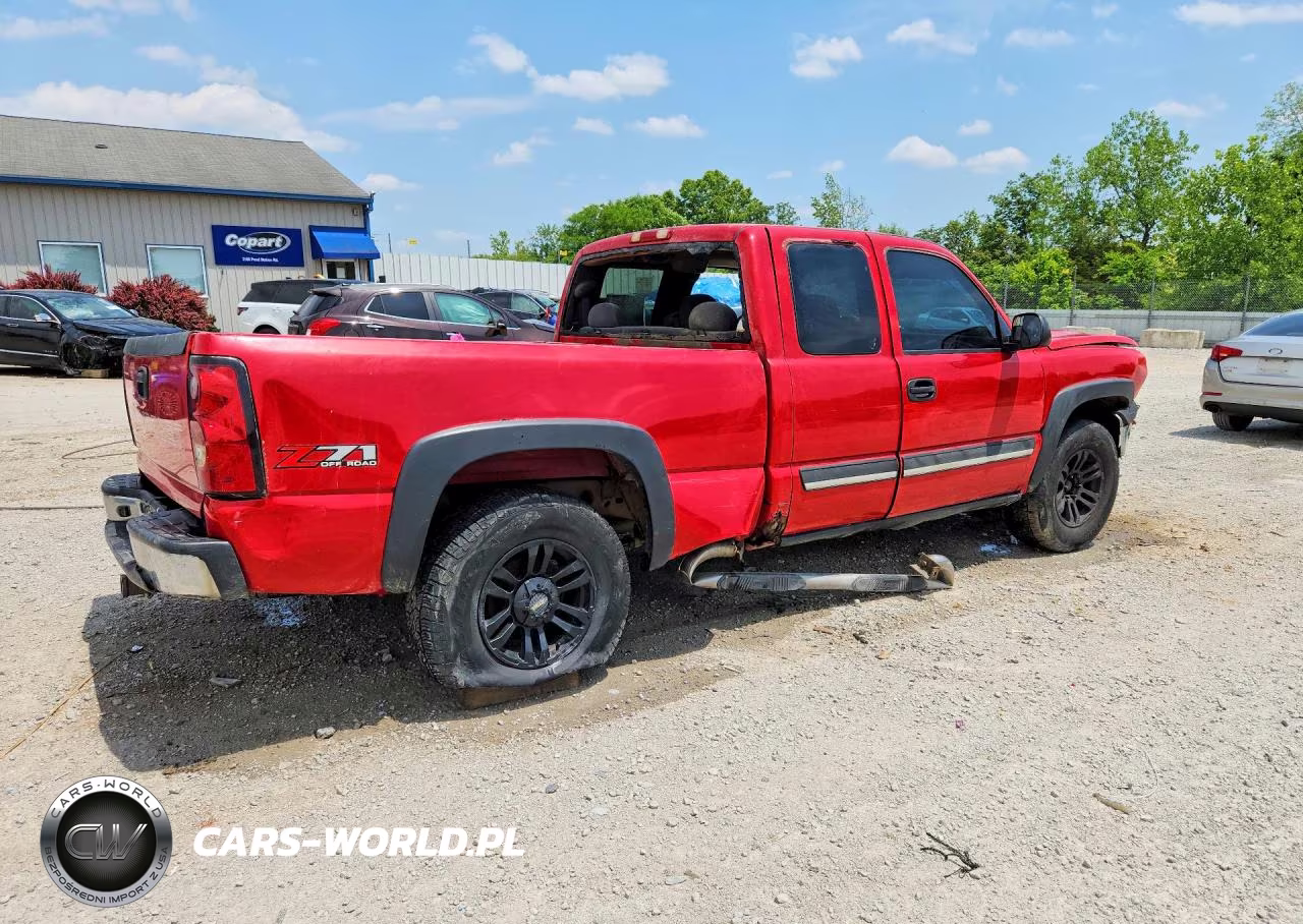 2005 Chevrolet Silverado K1500 VIN:1GCEK19B85E140561 - 3