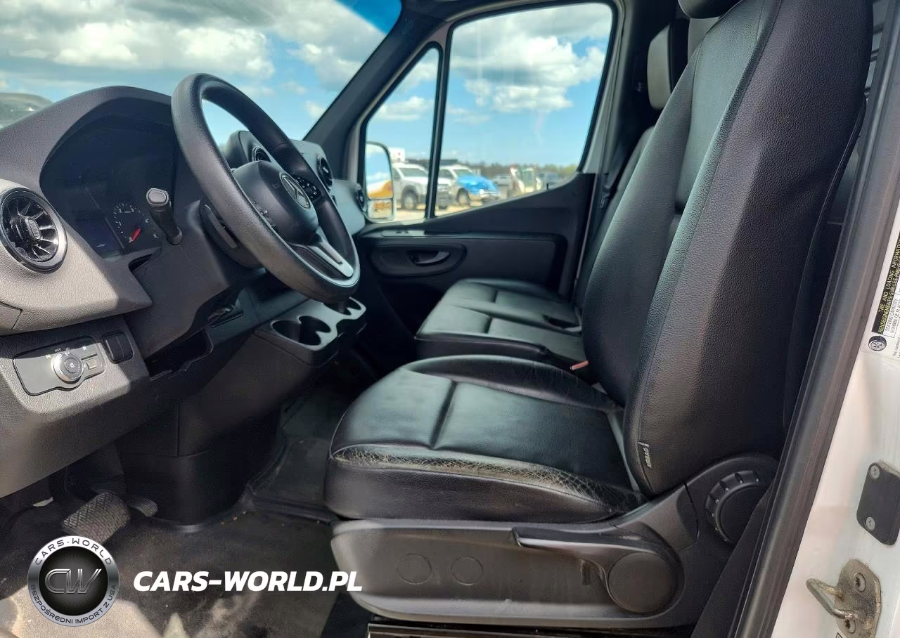 2019 Mercedes-Benz Sprinter 2500 VIN:WD3PF0CDXKT010946 - 7