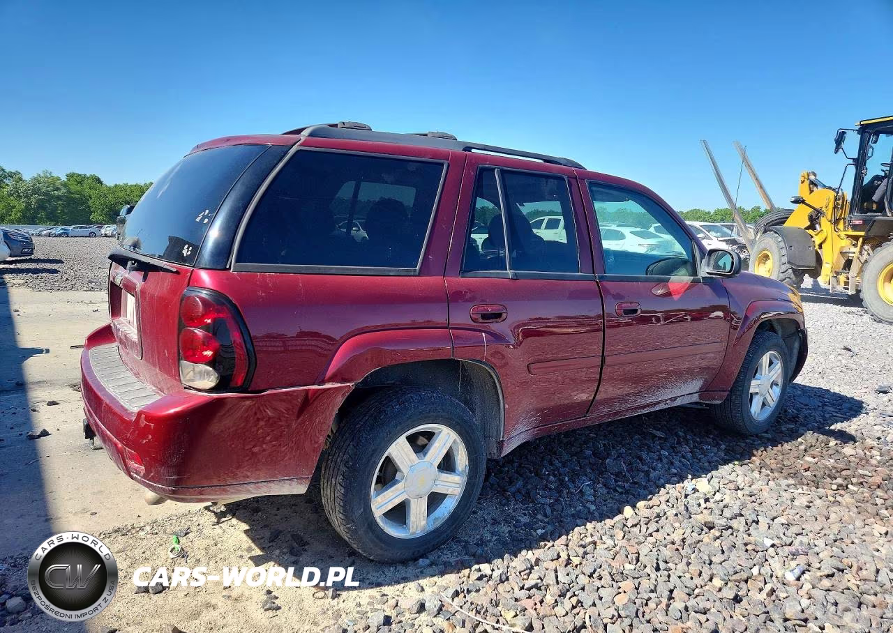 2007 Chevrolet Trail Blazer 330 VIN:1GNDT13S972249320 - 3