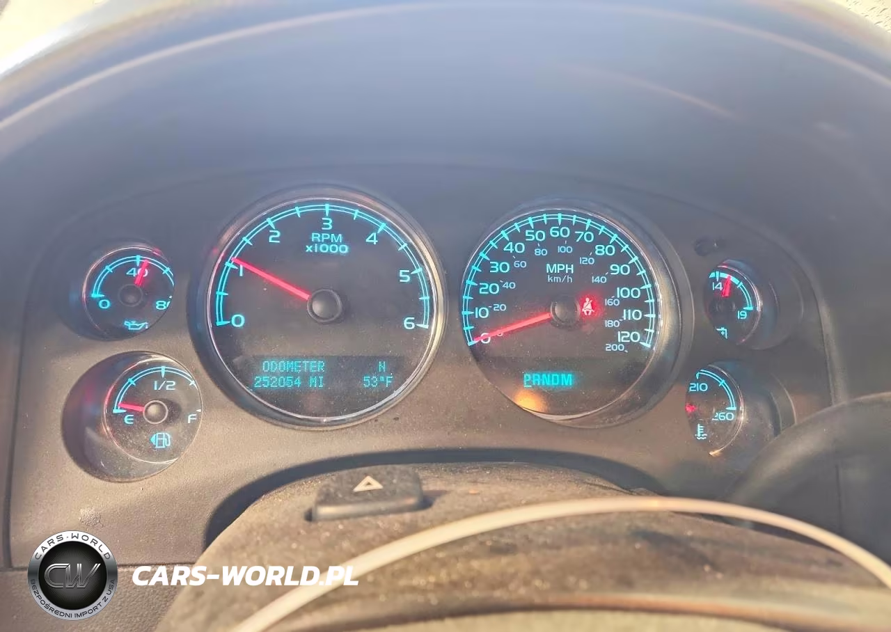 2013 Chevrolet Suburban K1500 Lt VIN:1GNSKJE74DR186049 - 9