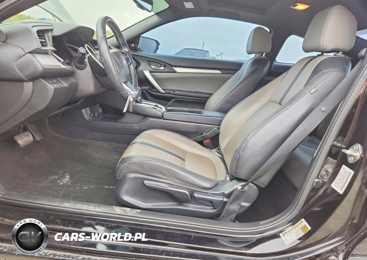 2017 Honda Civic Touring VIN:2HGFC3B96HH359991 - 7