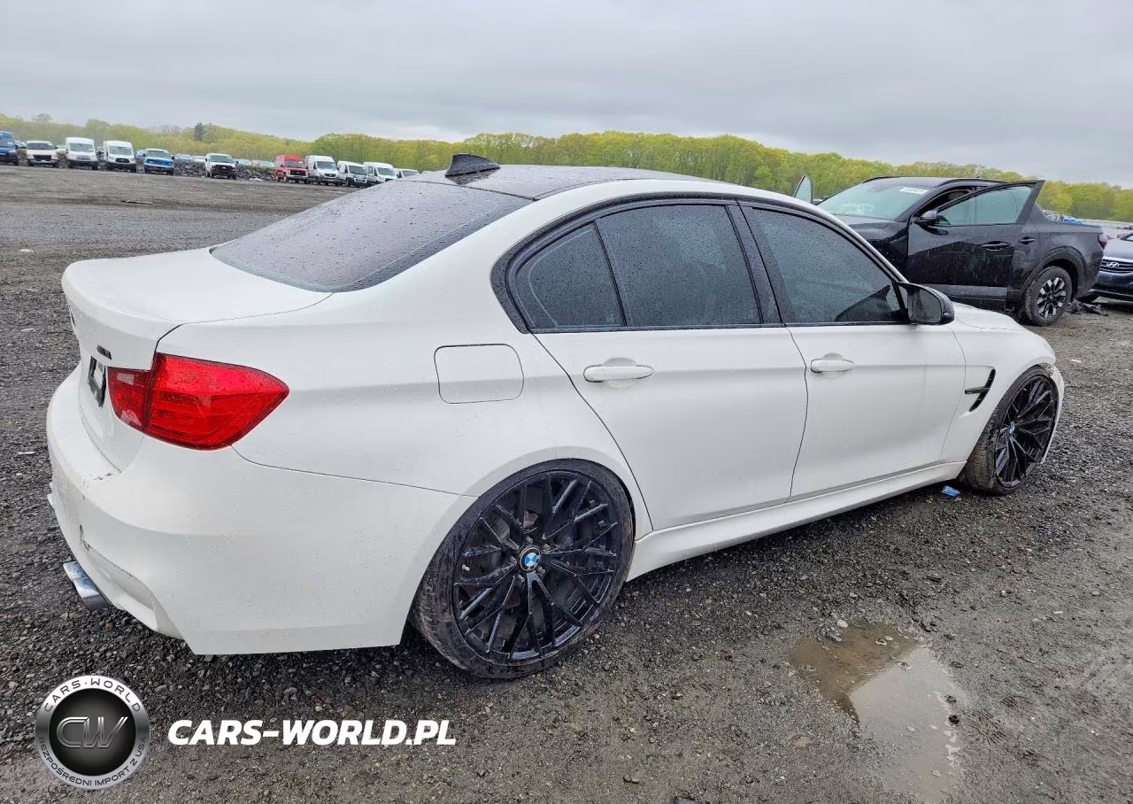 2015 BMW M3 VIN:WBS3C9C54FP803077 - 3