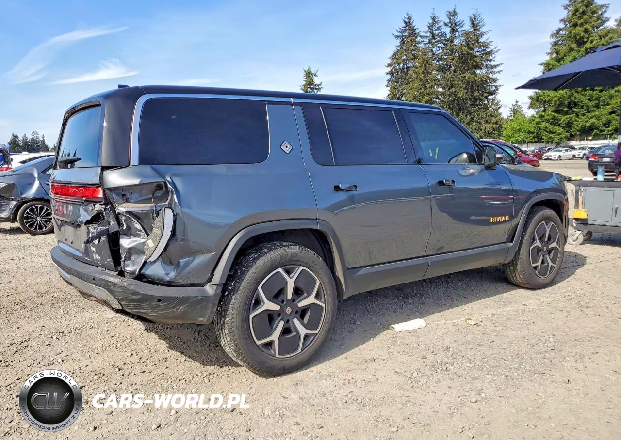 2023 Rivian R1S Adventure VIN:7PDSGABAXPN009150 - 3