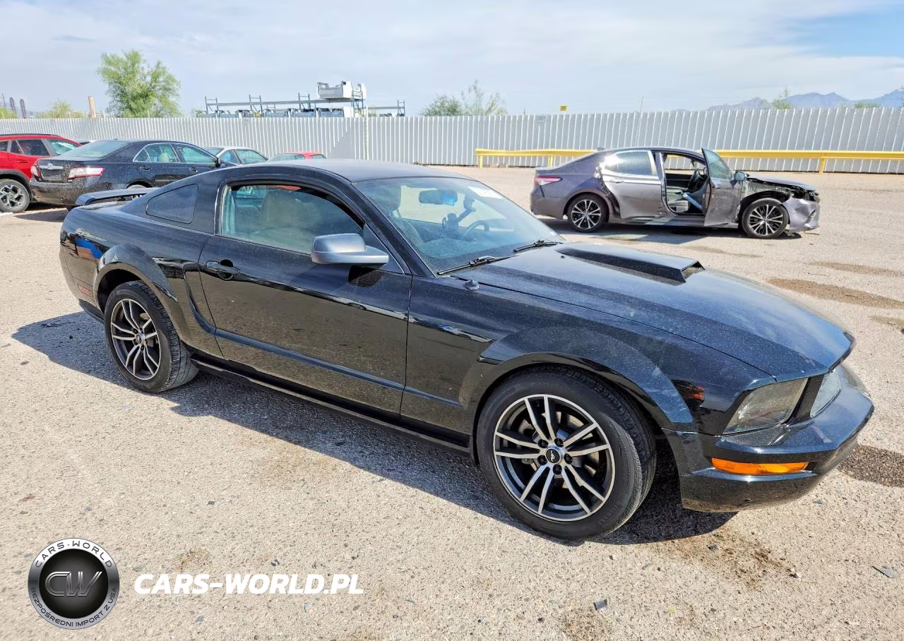 2007 Ford Mustang Gt VIN:1ZVFT82H775276009 - 4