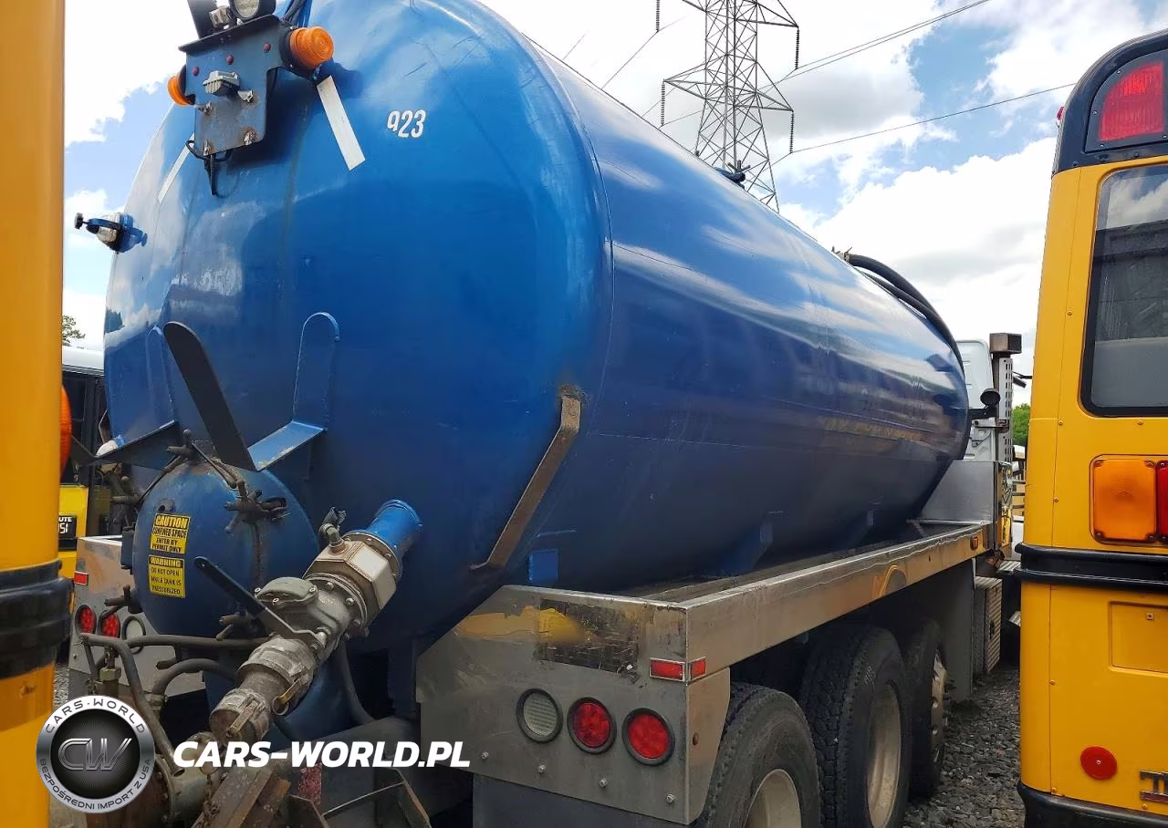 2018 Volvo Vnl84300 - Tank Truck VIN:4V5X99EJ1JN894640 - 4