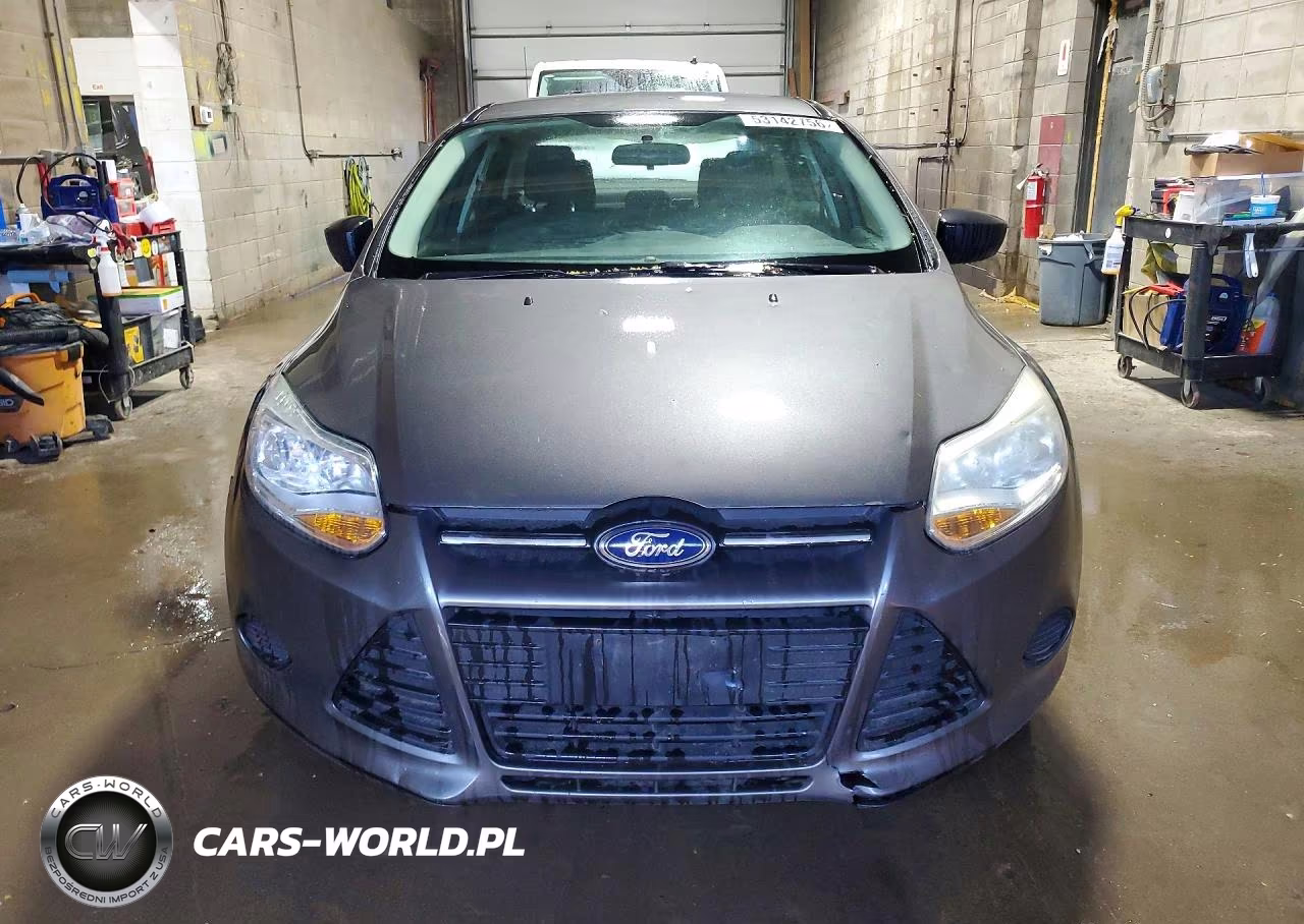 2012 Ford Focus S VIN:1FAHP3E25CL342806 - 5