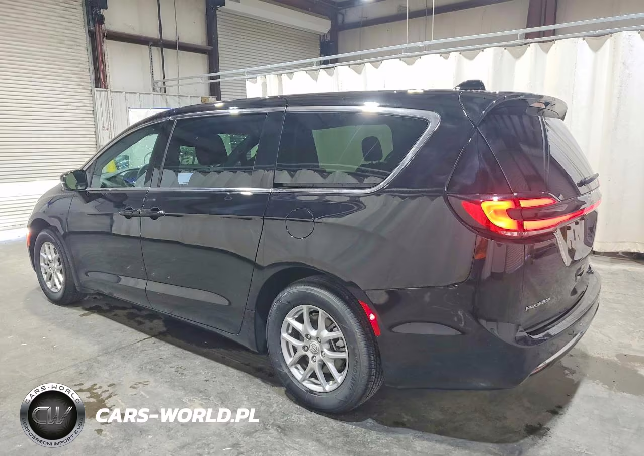 2026 Chrysler Pacifica Select VIN:2C4RC1BG4TR261348 - 2