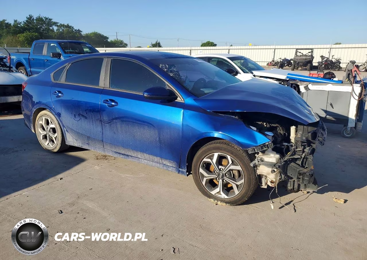 2019 Kia Forte Lxs VIN:3KPF24AD1KE137956 - 4