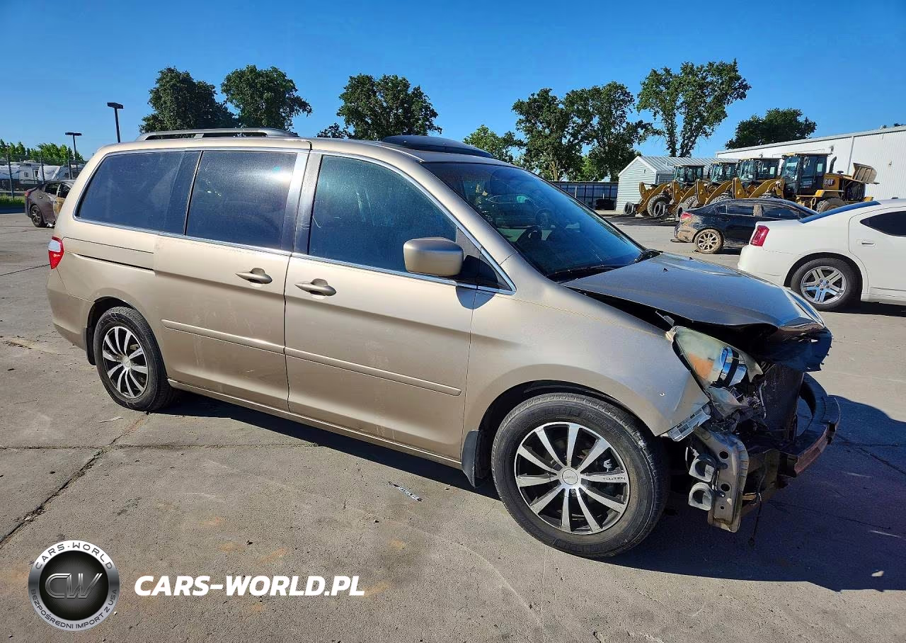 2007 Honda Odyssey Touring VIN:5FNRL38827B058617 - 4