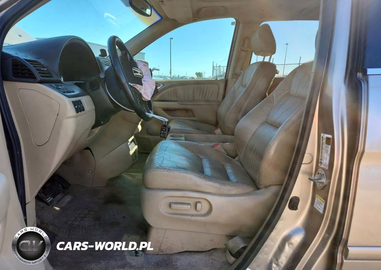 2007 Honda Odyssey Touring VIN:5FNRL38827B058617 - 7
