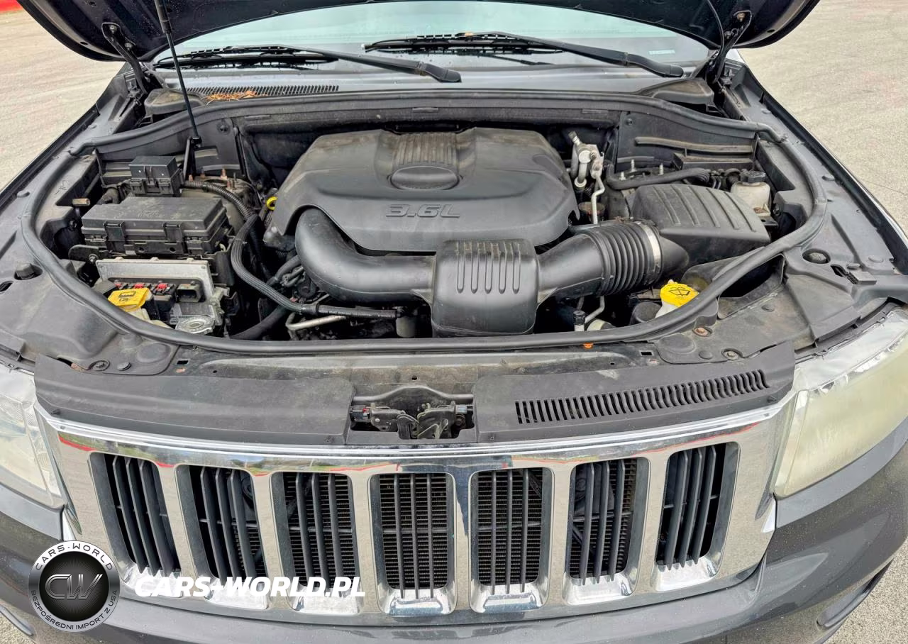 2011 Jeep Grand Cherokee Laredo VIN:1J4RR4GG4BC545797 - 7