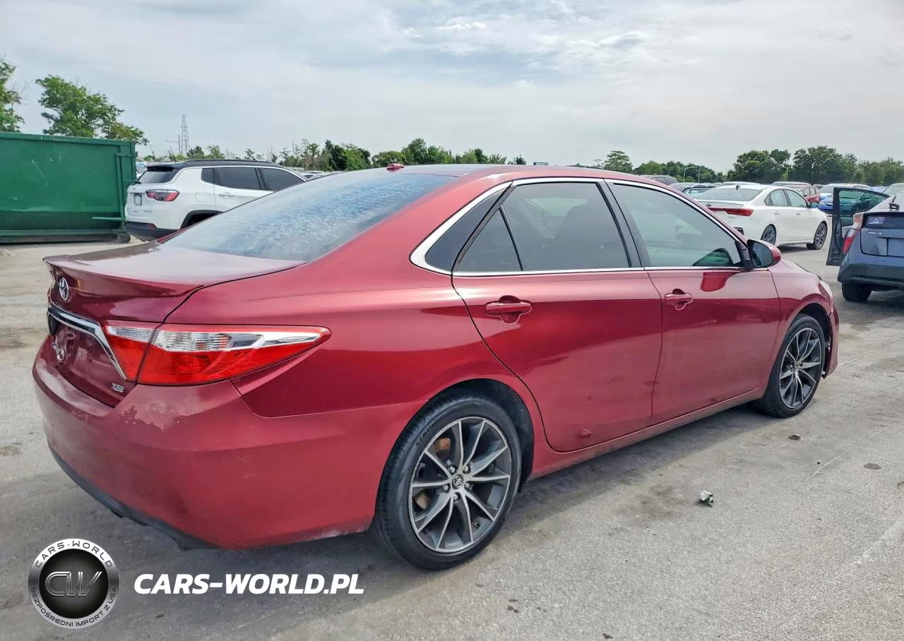2017 Toyota Camry Xse VIN:4T1BF1FK4HU769090 - 3