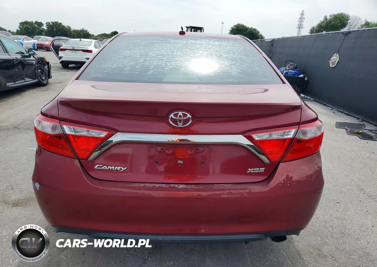 2017 Toyota Camry Xse VIN:4T1BF1FK4HU769090 - 6