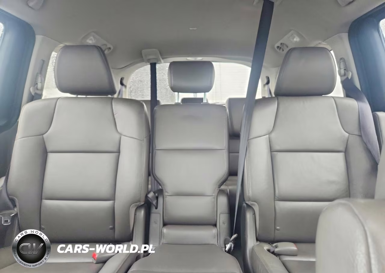 2014 Honda Odyssey Touring VIN:5FNRL5H94EB100402 - 10