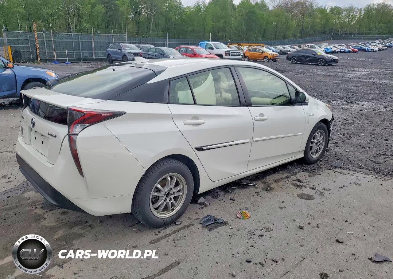 2016 Toyota Prius Two VIN:JTDKBRFU3G3006269 - 3