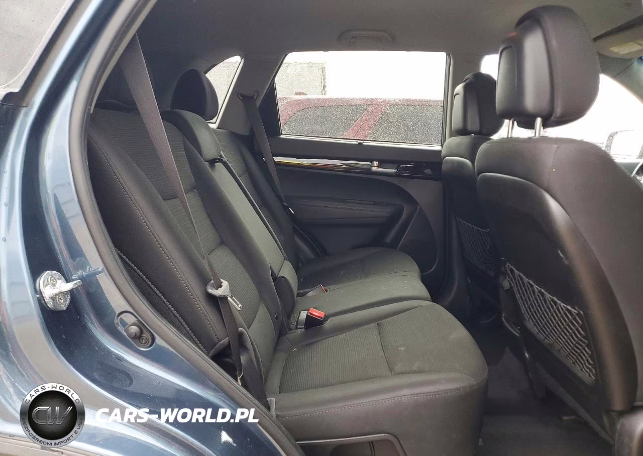 2015 Kia Sorento Lx VIN:5XYKT3A64FG603475 - 11
