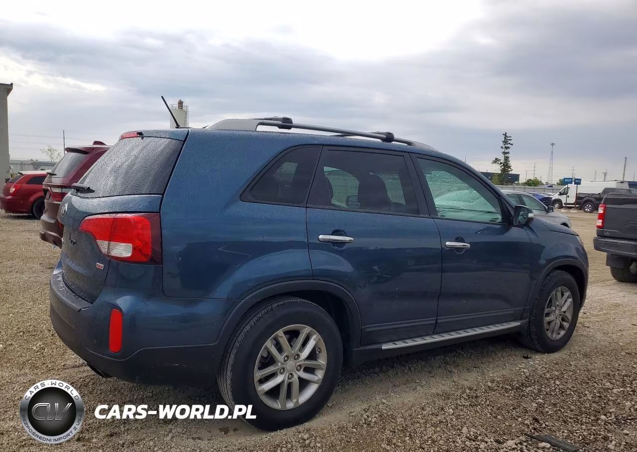2015 Kia Sorento Lx VIN:5XYKT3A64FG603475 - 3