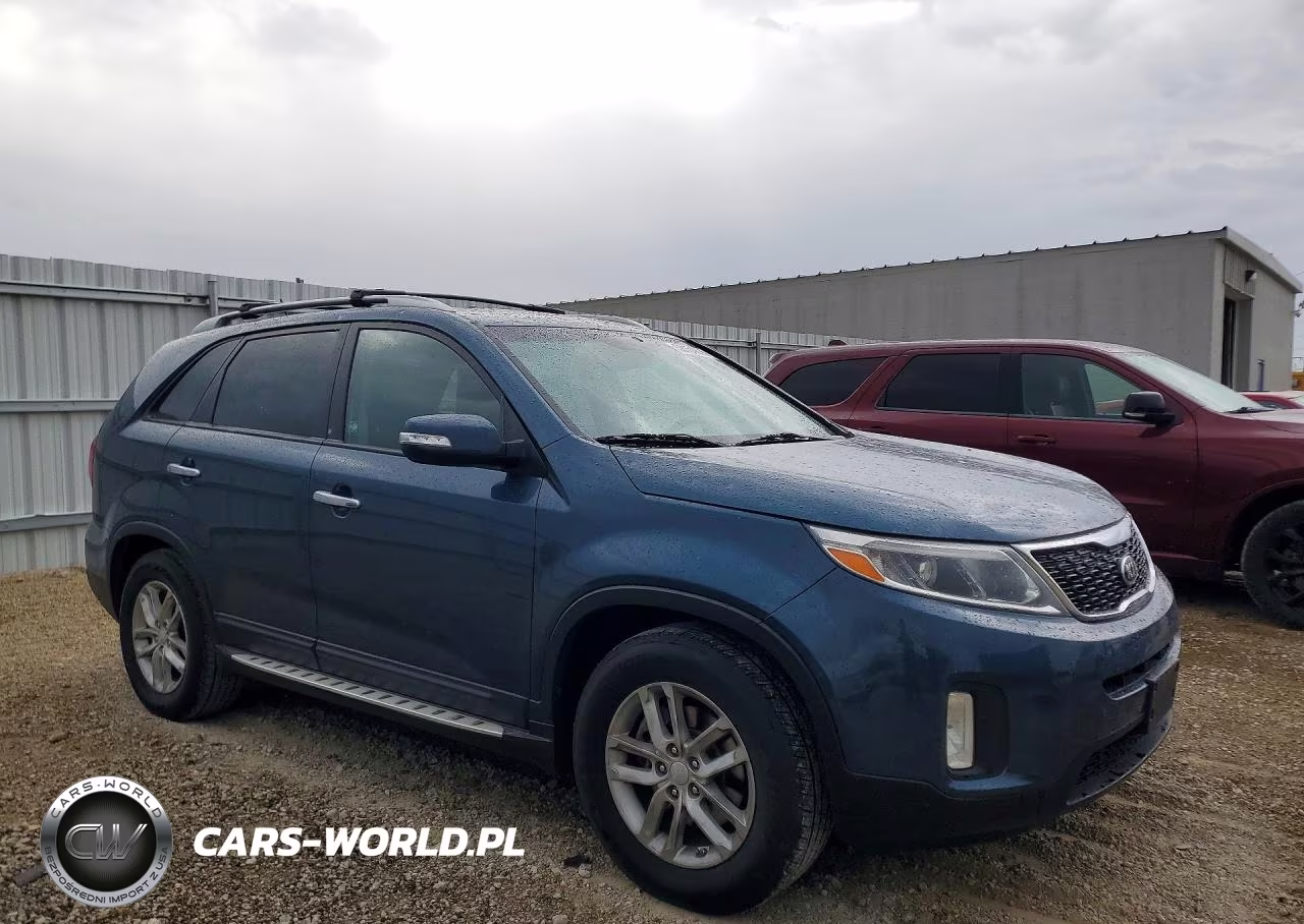 2015 Kia Sorento Lx VIN:5XYKT3A64FG603475 - 4