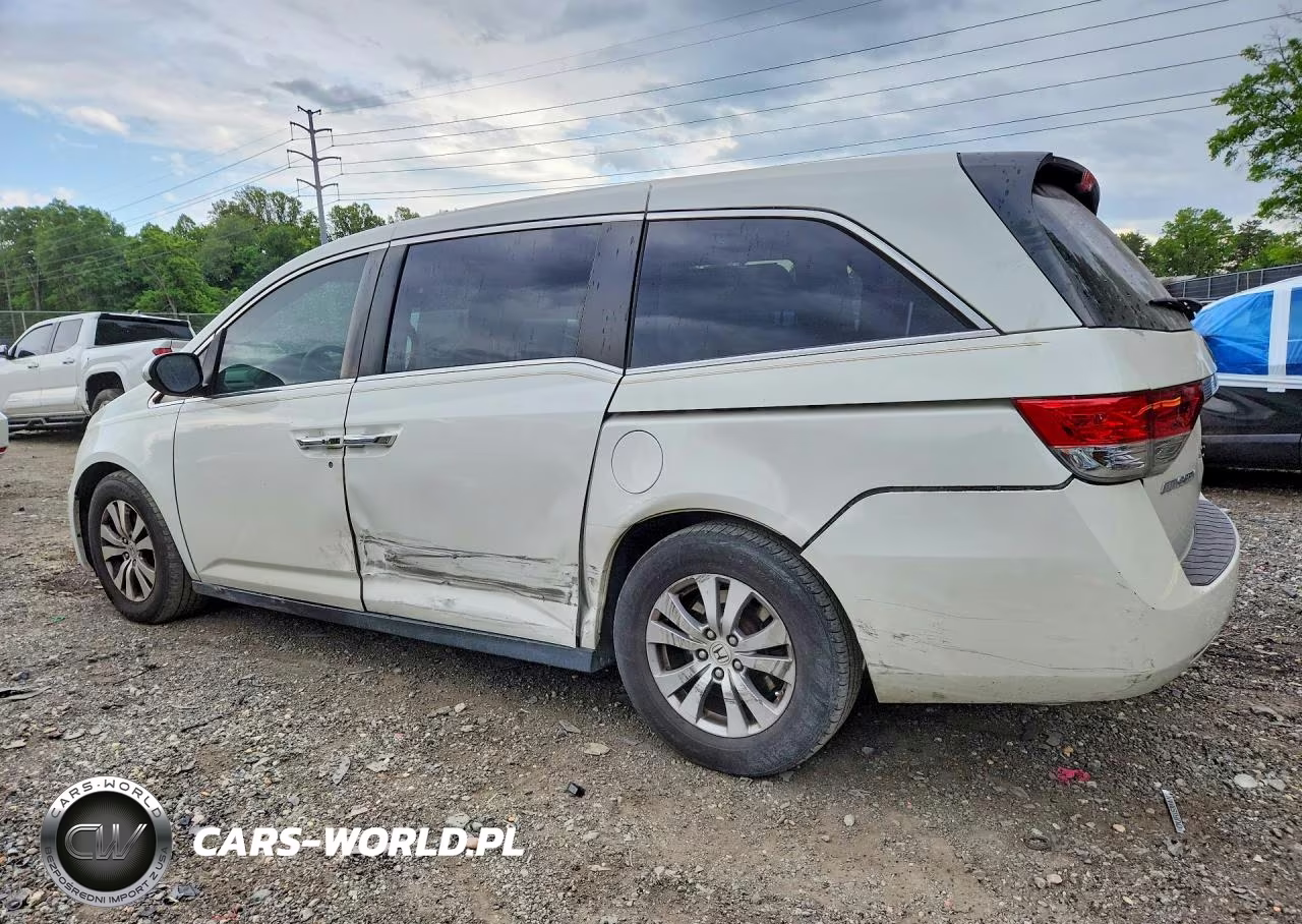 2015 Honda Odyssey VIN:5FNRL5H63FB077606 - 2