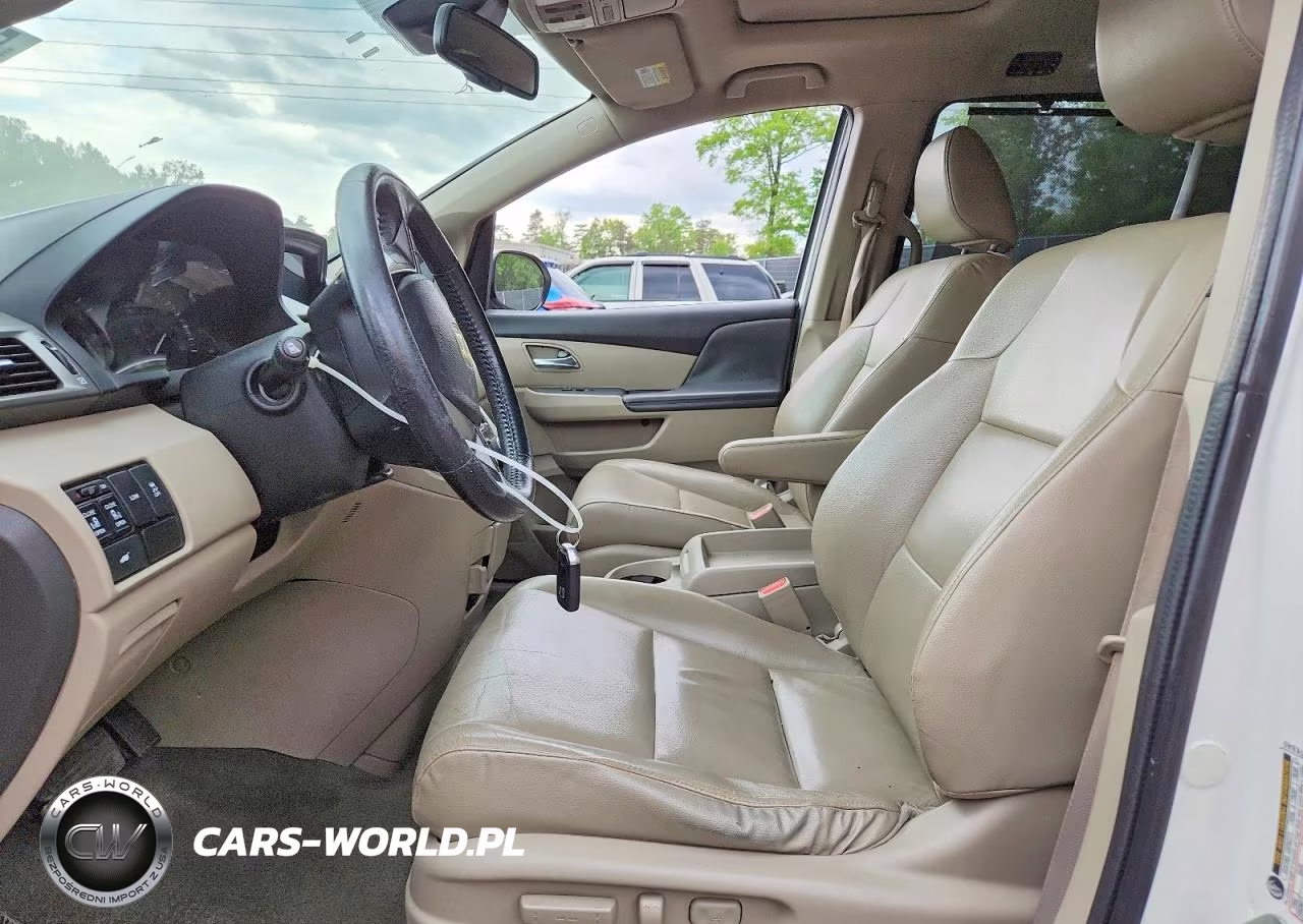 2015 Honda Odyssey VIN:5FNRL5H63FB077606 - 7