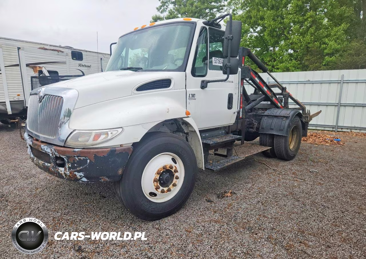 2002 International 4000 4300