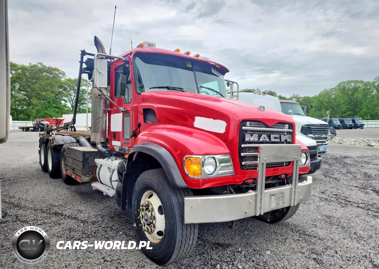 2006 Mack Cv700 Roll-Off Container Truck