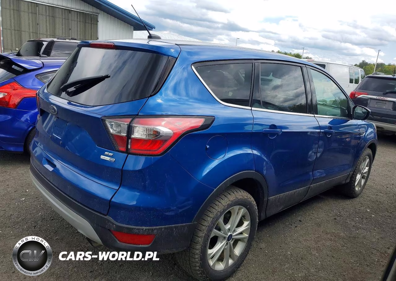 2017 Ford Escape Se VIN:1FMCU9GD9HUE03814 - 3