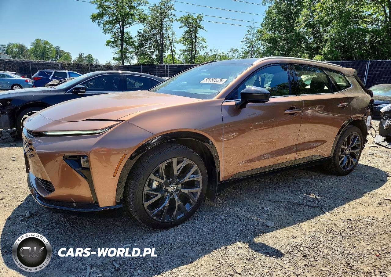 2025 Toyota Crown Signia Limited – zdjęcie 1 z 13
