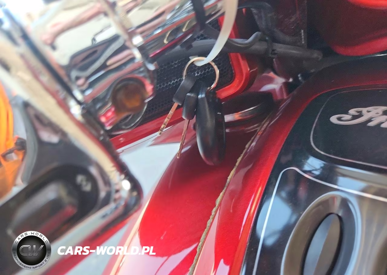 2019 Indian Motorcycle Co. Chieftain Limited VIN:56KTCAAA5K3376920 - 8