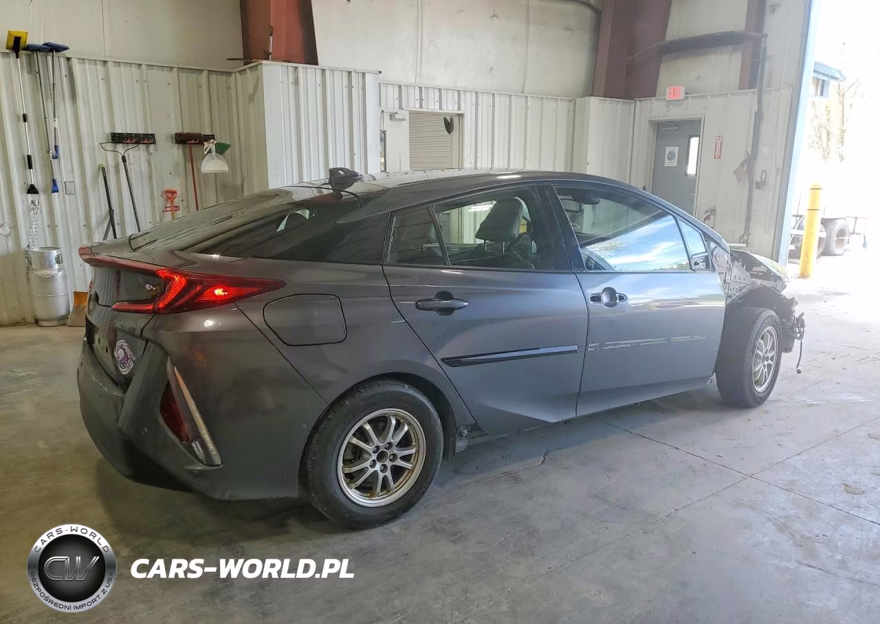 2017 Toyota Prius Prime Advanced VIN:JTDKARFP3H3037391 - 3