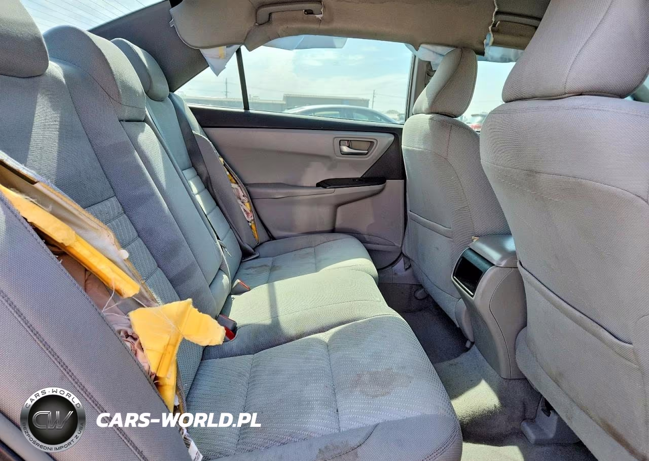 2015 Toyota Camry Le VIN:4T1BF1FK4FU993487 - 10