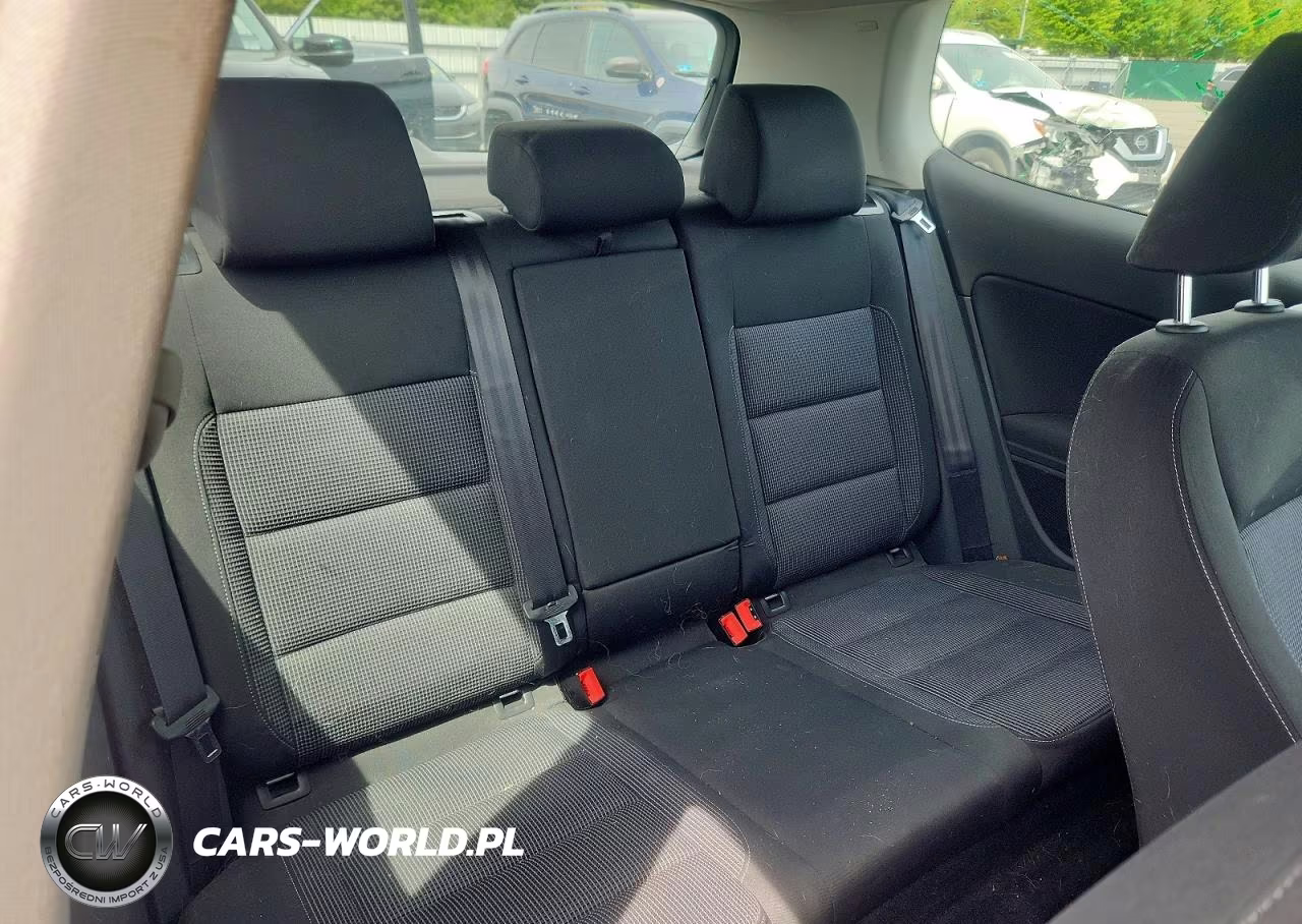 2013 Volkswagen Golf VIN:WVWBM7AJXDW045074 - 10