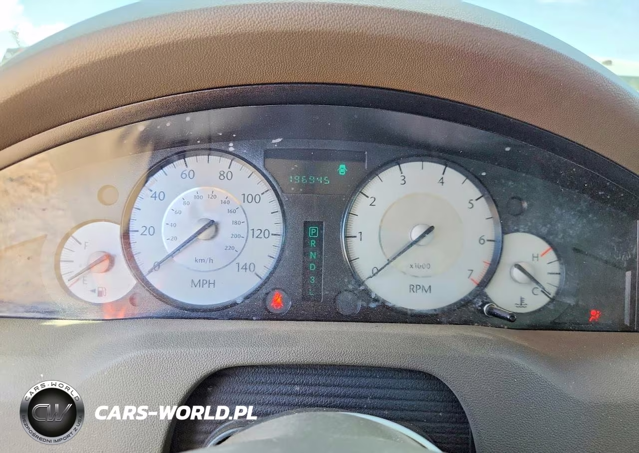 2006 Chrysler 300 VIN:2C3LA53G28H334655 - 9