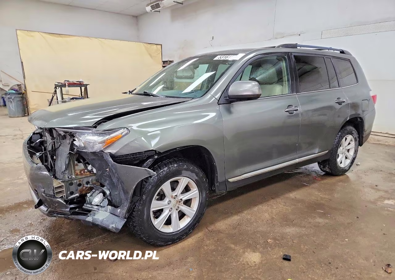 2011 Toyota Highlander Base