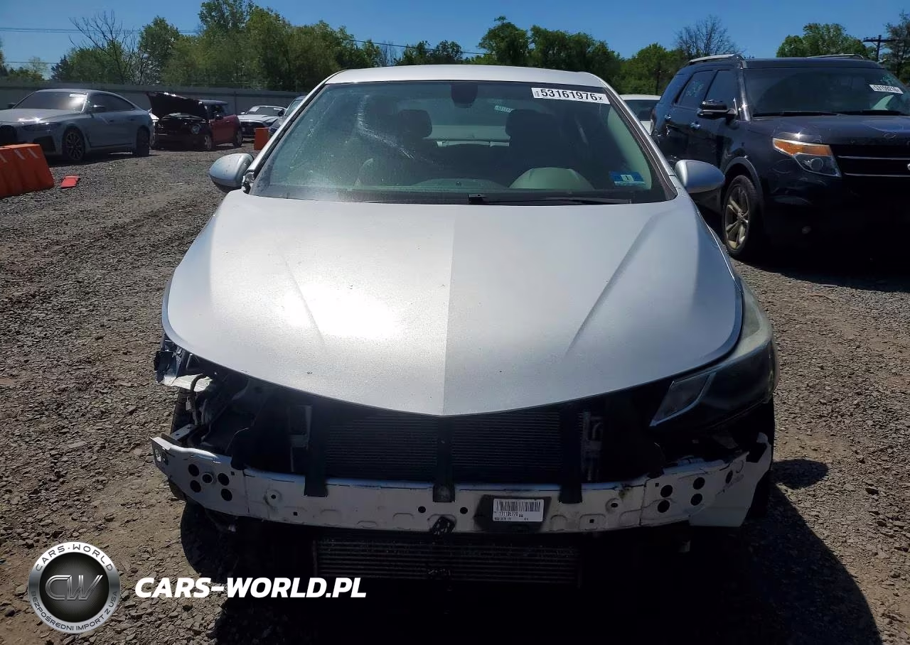 2017 Chevrolet Cruze Premier VIN:1G1BF5SM8H7105692 - 5