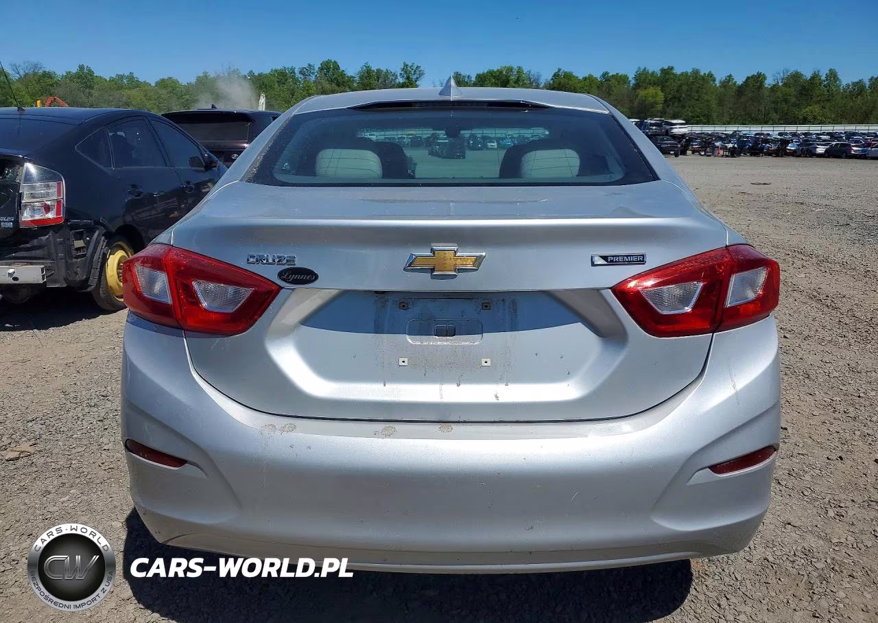 2017 Chevrolet Cruze Premier VIN:1G1BF5SM8H7105692 - 6